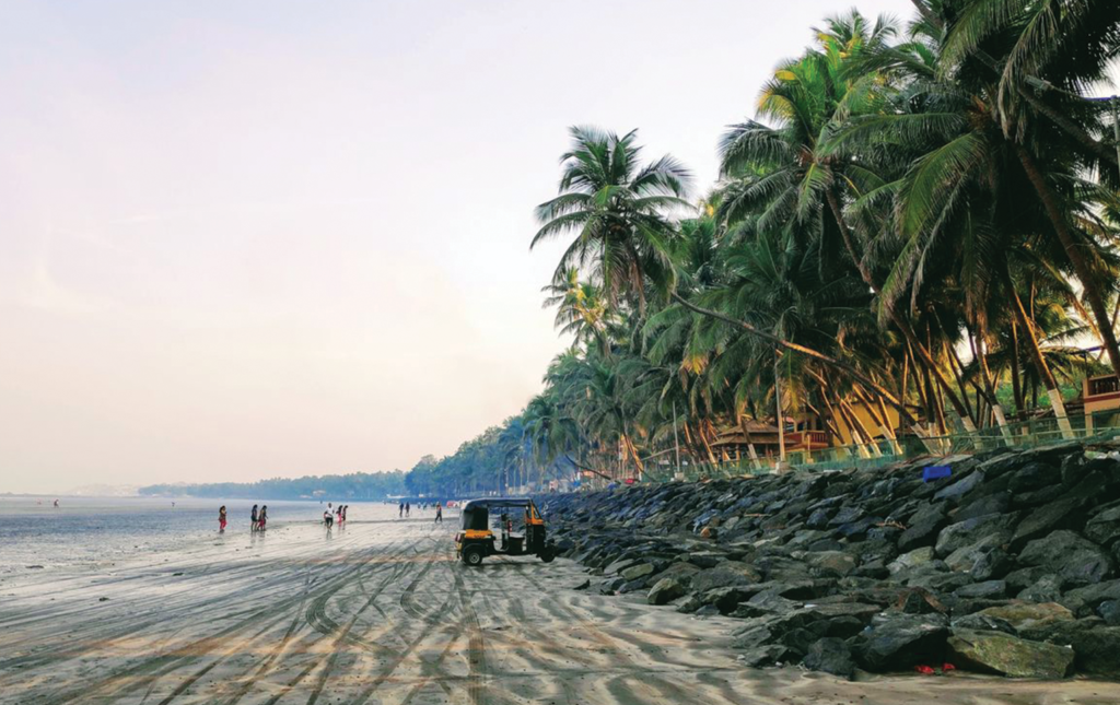 Gorai Beach, Mumbai.jpg